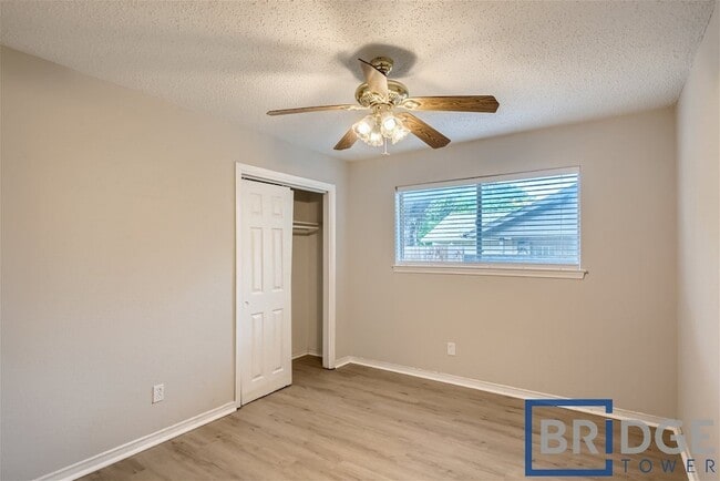 Building Photo - 306 Trailridge Dr