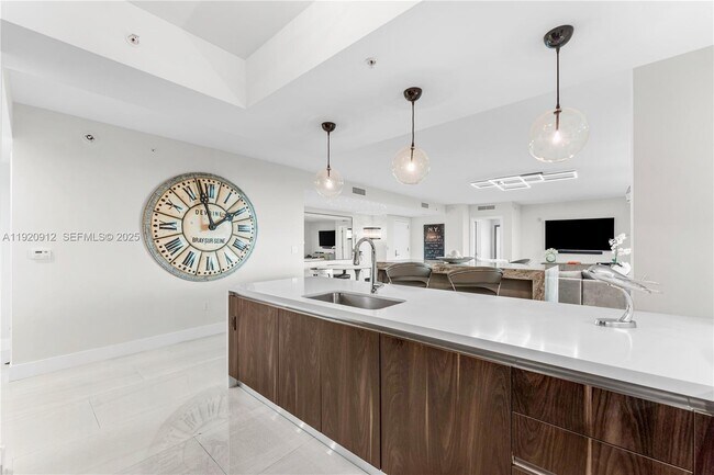 Building Photo - 1180 N Federal Hwy