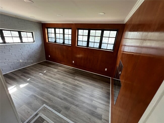 Building Photo - 189 Glendale Dr