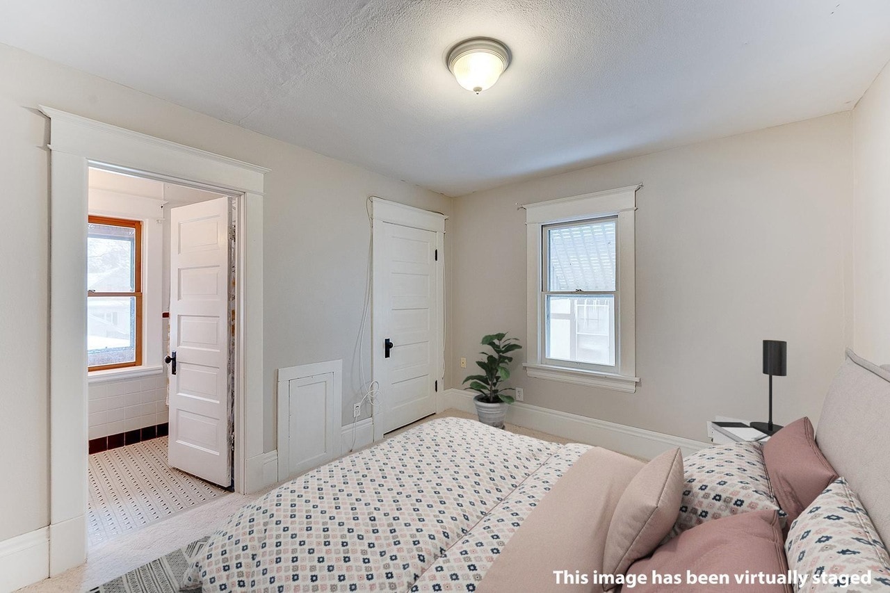 Building Photo - 233 7th Ave S