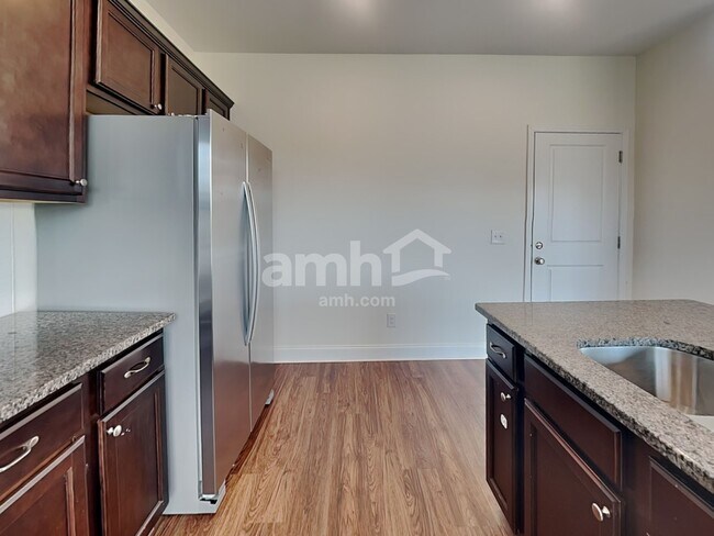 Building Photo - 4812 Chutney Dr