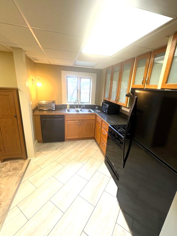 Building Photo - 3 E 3rd Ave