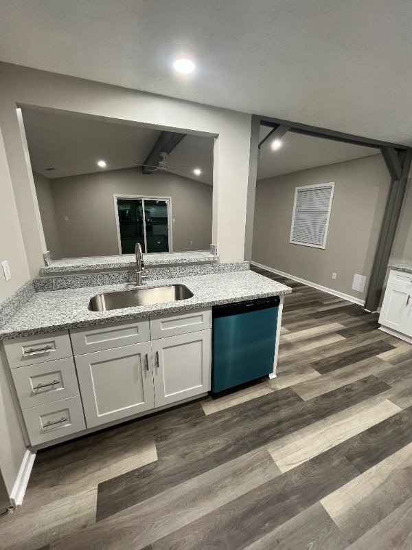 Building Photo - 5300 Mansfield Ct