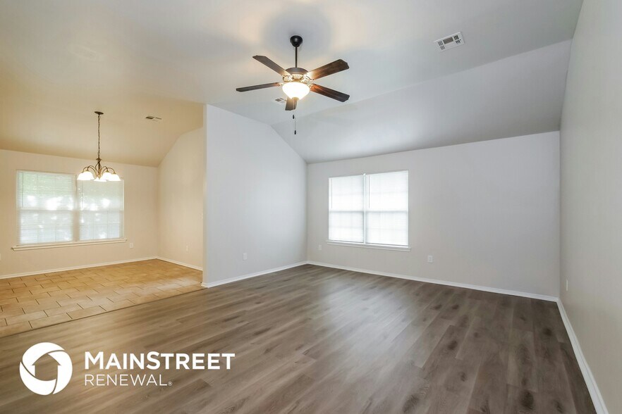 Building Photo - 1338 Selborne Pl