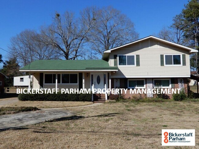 Primary Photo - Great Family Home, Located off of Moon Road. Must See!!