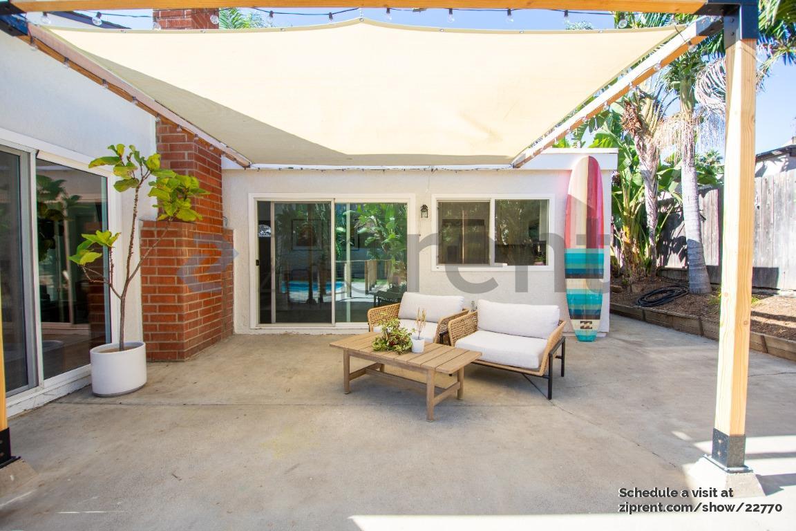 Building Photo - 189 Calle Guernica