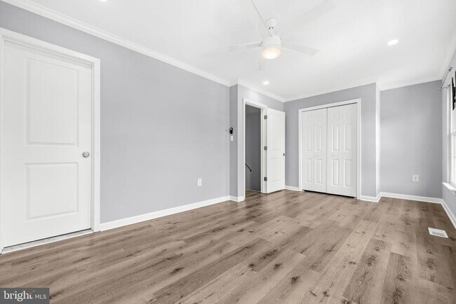 Building Photo - 4217 Kenton Cir
