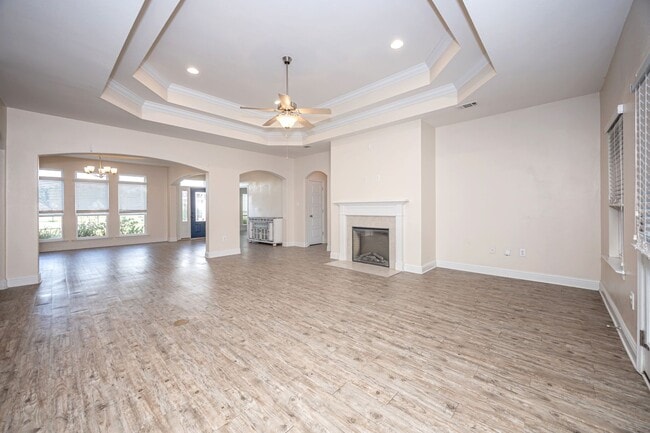 Building Photo - 1013 Silverbell Cv