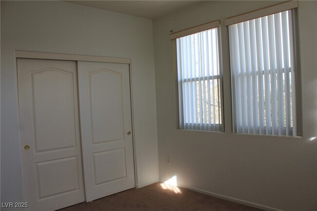 Building Photo - 2325 Windmill Pkwy