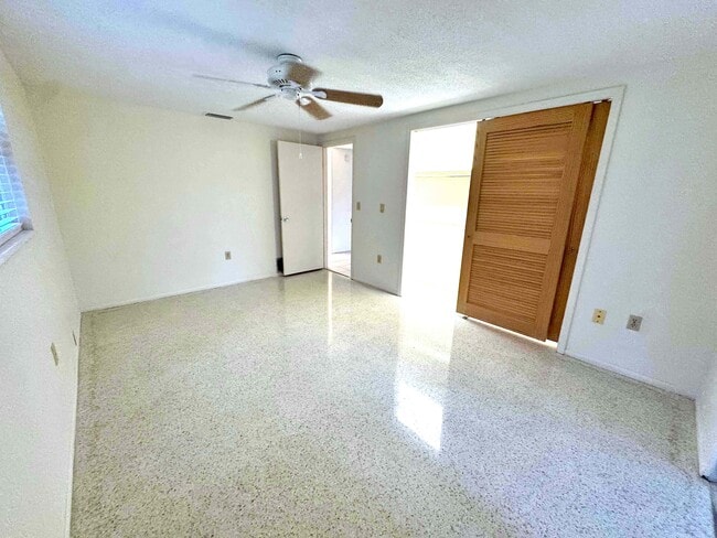 Building Photo - 6716 Anchor Way