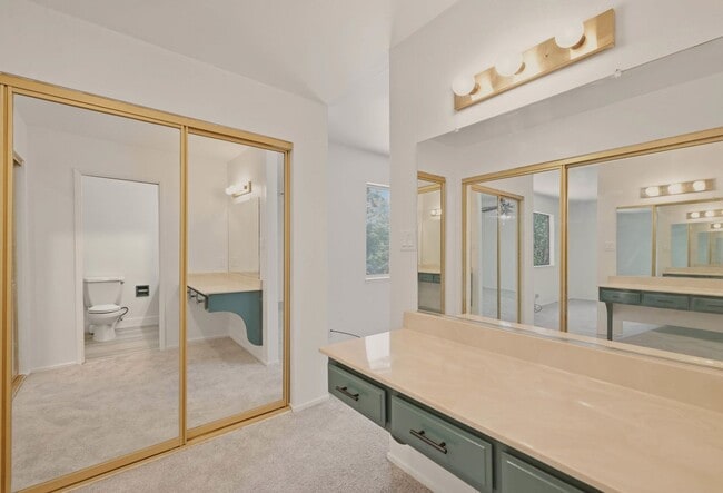 Building Photo - 25 Miwok Ct