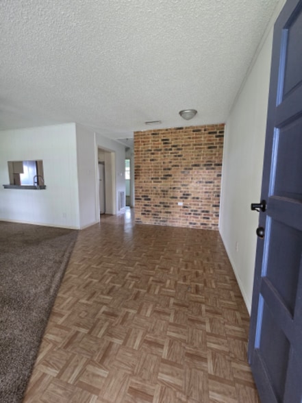 Building Photo - 124 Eleventh St