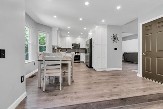 Building Photo - Private Cul-de-Sac Living: 4BR Home with Pool & Geothermal HVAC