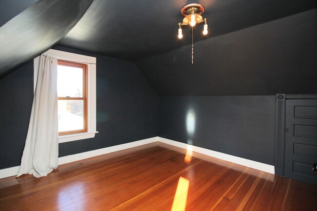 Building Photo - 4536 SE Boise St