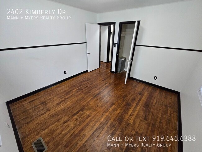 Building Photo - 2402 Kimberly Dr