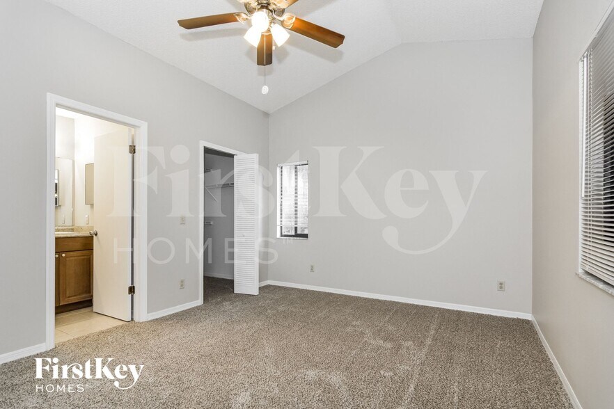 Building Photo - 4322 Kipling Ave