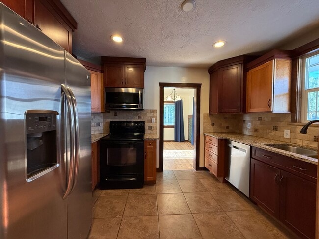 Building Photo - 1859 W 11800 S