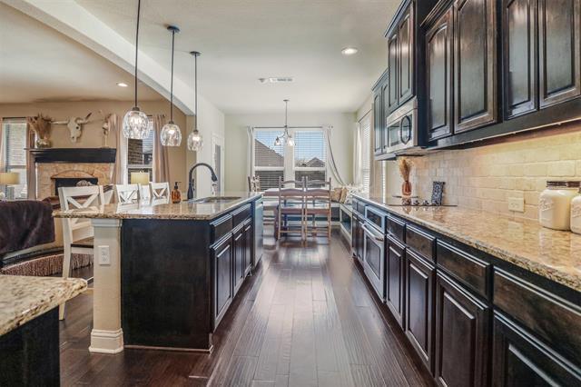 Building Photo - 230 Sandy Way