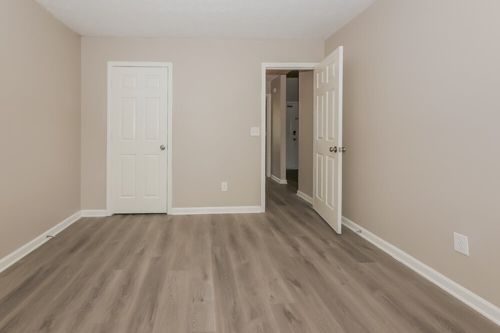 Building Photo - 2081 Wedgewood Dr