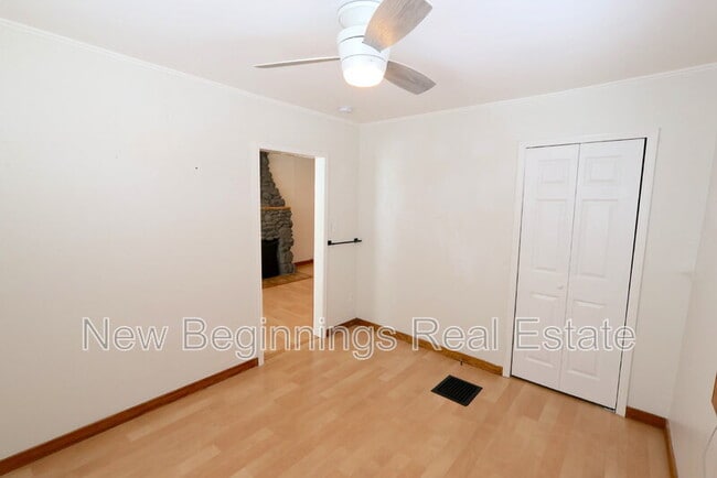 Building Photo - 2028 E Dale St