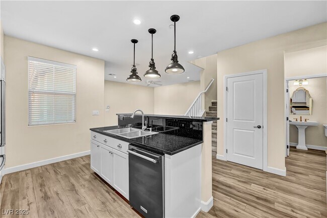 Building Photo - 1888 Via Firenze