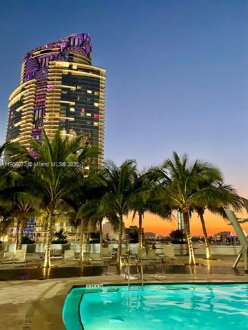 Building Photo - 900 Biscayne