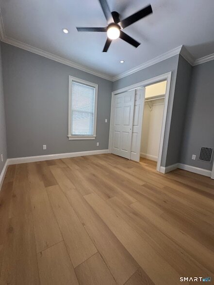 Building Photo - 162 Fox St