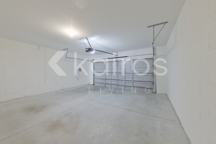 Building Photo - 32205 Edson Ave