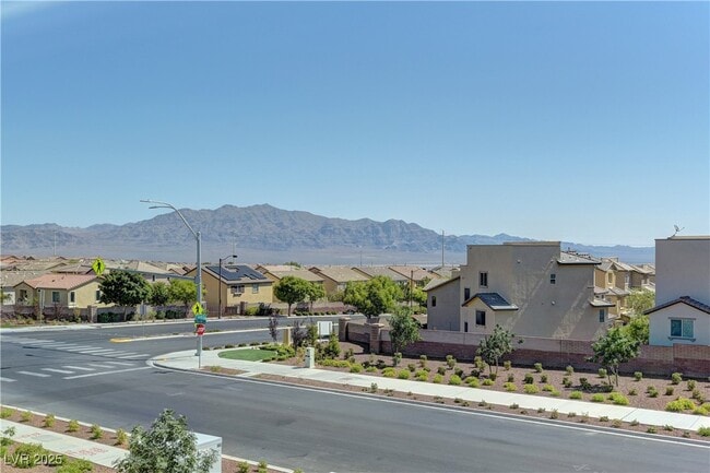 Building Photo - 6960 Stafford Hl St