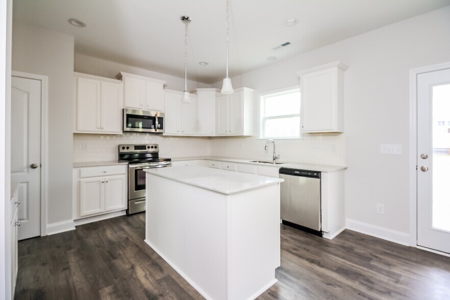 Building Photo - 5744 Orchardgrass Rd