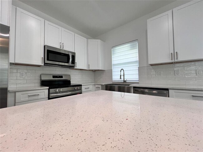 Building Photo - 183 Wright Dr
