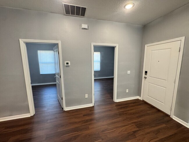 Building Photo - Start Fresh in a New 3BD/2BA Home Built for the Way You Live in Oviedo! WASHER & DRYER INCLUDED! ...