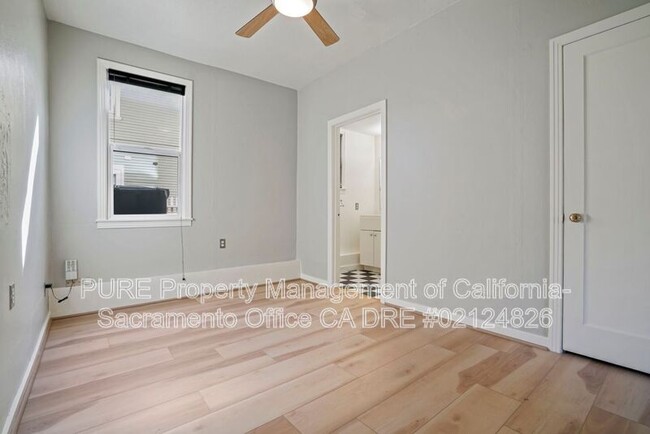 Building Photo - 2324 Castro Way