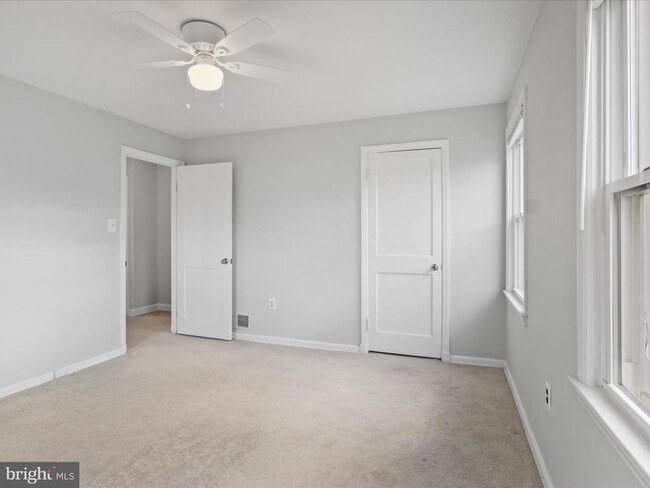 Building Photo - 2236 Arlington Terrace