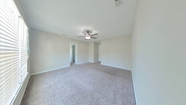 Building Photo - 5775 Sonora Pl