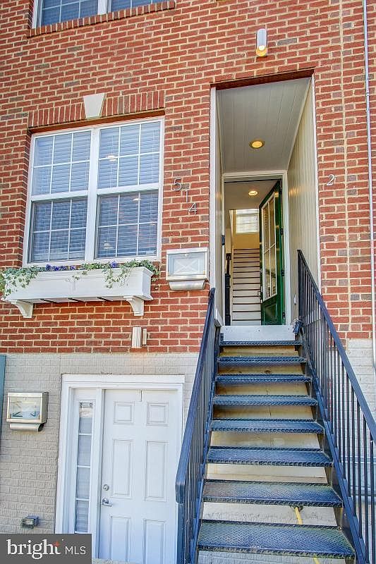 Primary Photo - 514 Hobart Pl NW