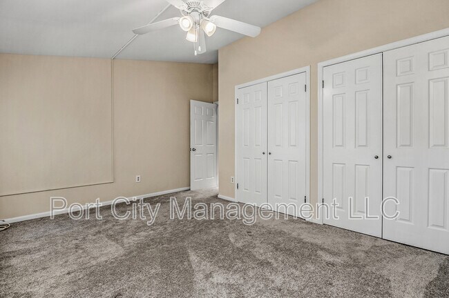 Building Photo - 2110 E Fairmount Ave