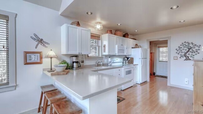 Building Photo - 6284 Dublin Hills Rd