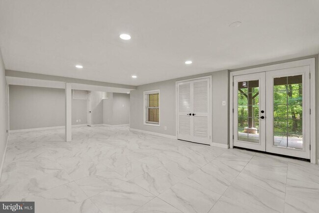 Building Photo - 6609 Heidi Ct