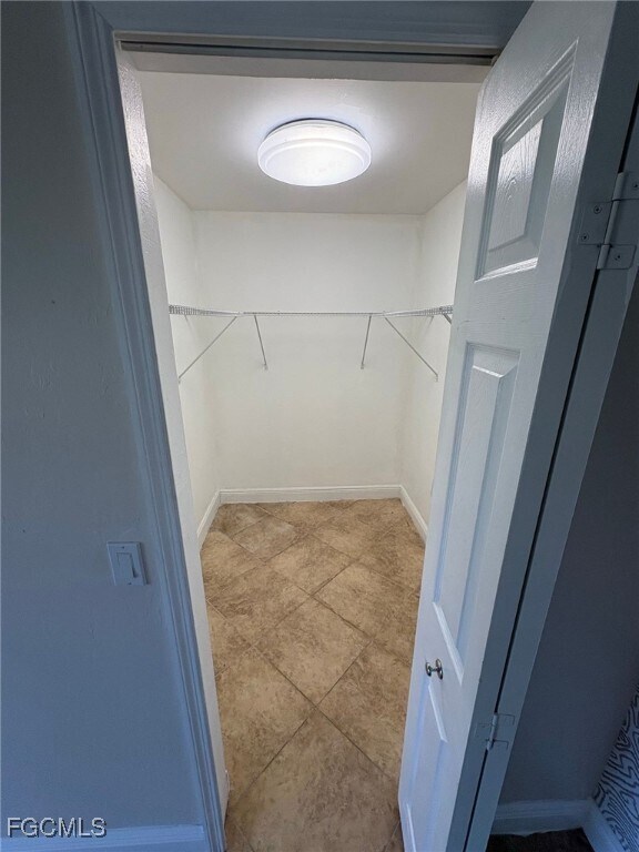 Building Photo - 1502 SW 20th Ave