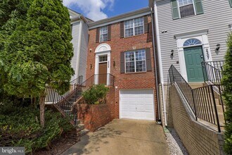 Building Photo - 2209 Bear Valley Terrace