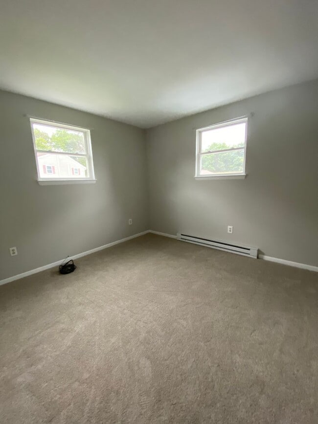 Building Photo - Attractive 3 Bedroom 1.5 Bath home in Mt. ...