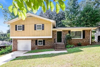 Building Photo - 3074 Menlo Park Dr
