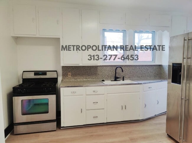 Building Photo - 22340 Park St