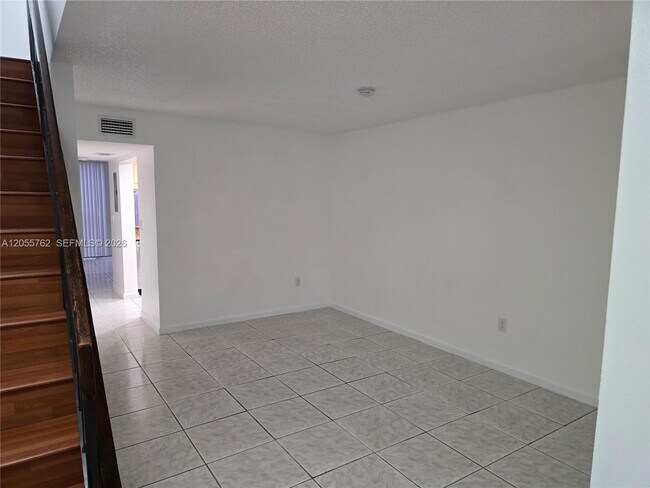 Building Photo - 12230 SW 16th Terrace