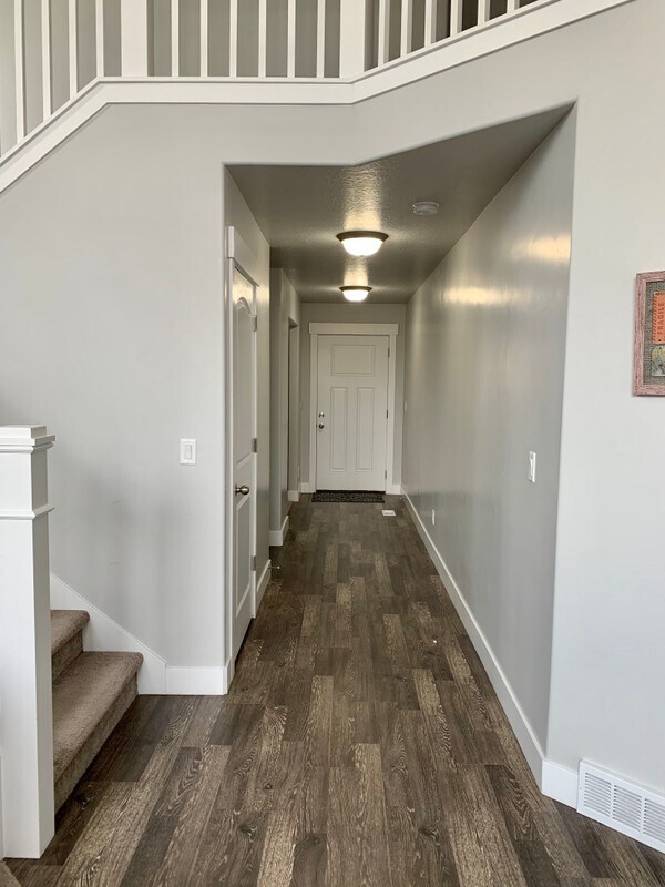 Building Photo - 4512 Breezy Meadow Dr