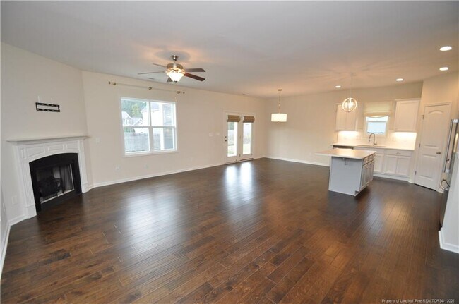 Building Photo - 84 Fairview St