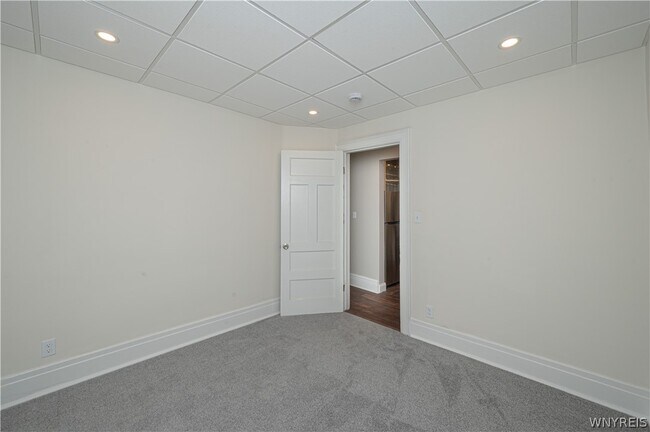 Building Photo - 2148 Main St