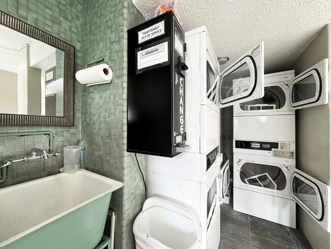 Building Photo - Pet Friendly Gold Coast Condo Fronting the...