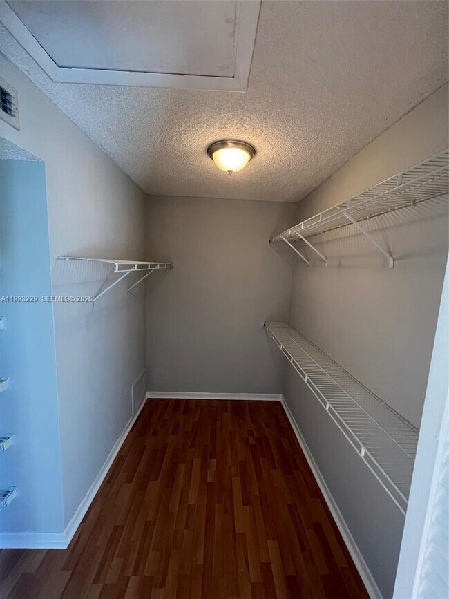 Building Photo - 11232 SW 12th St